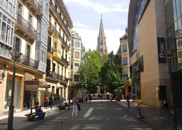 Modern With Spacious Terrace 圣塞瓦斯蒂安