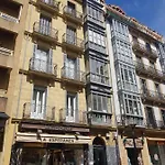 Modern With Spacious Terrace 圣塞瓦斯蒂安