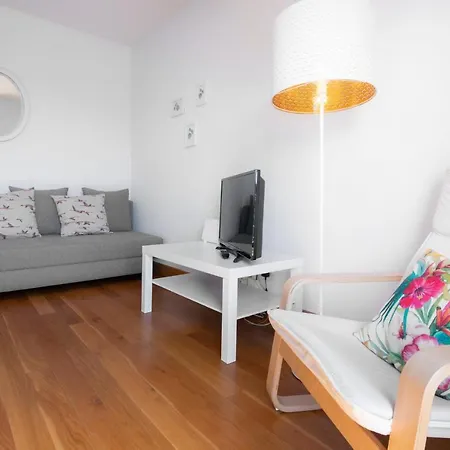 Modern With Spacious Terrace Apartment San Sebastián